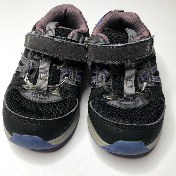 Toddler Boy Shoes Light Up Laces Sneakers Black w/ Blue Lights Size 6 Hook Latch - Picture 2 of 5